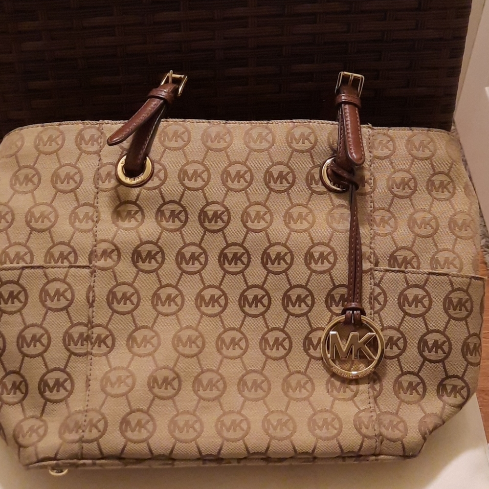 Michael Kors Tote